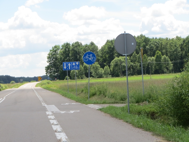 zdjęcie: Ścieżka rowerowa, Bielsk Podlaski, ul. Dubiażyńska – 3 km