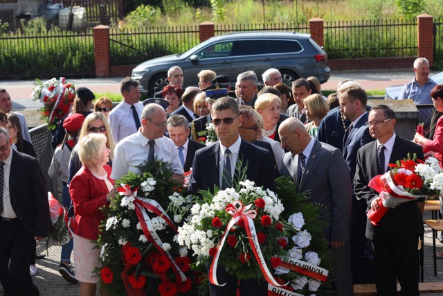 zdjęcie: Obchody 74. rocznicy zbrodni w Lesie Pilickim