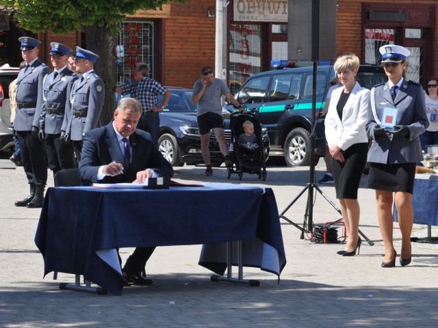 zdjęcie: Nowy sztandar dla bielskiej policji